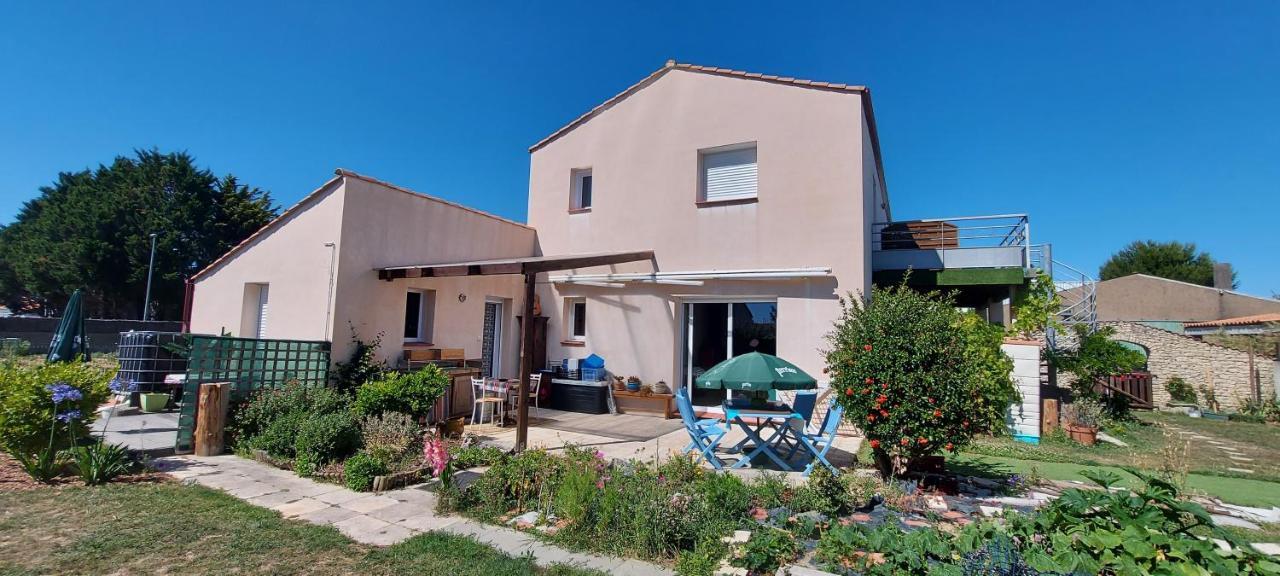 Chambre d'hôte Fleur de Potager Les Sables-dʼOlonne Extérieur photo